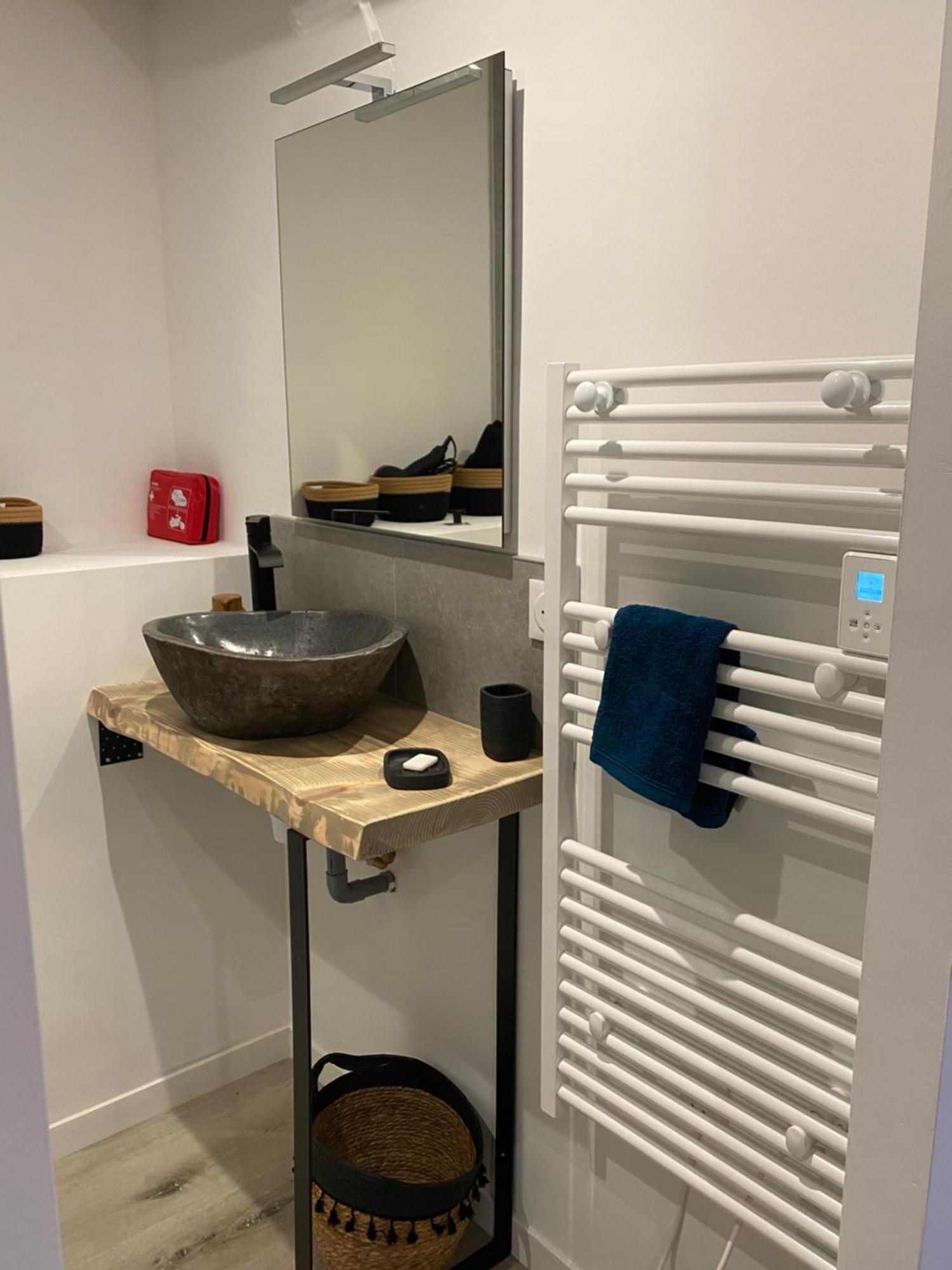 Maisonnette 2/4 Personnes En Bord De Sevre Cugand Eksteriør billede